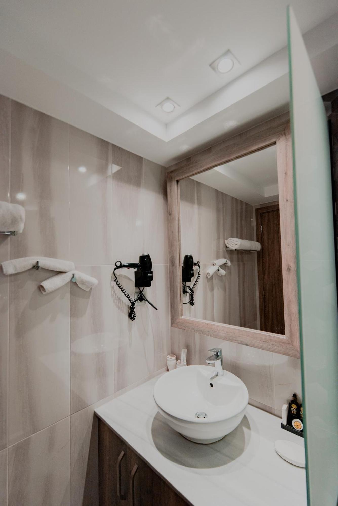 Akron Luxury Holidays Epidaurus Bagian luar foto