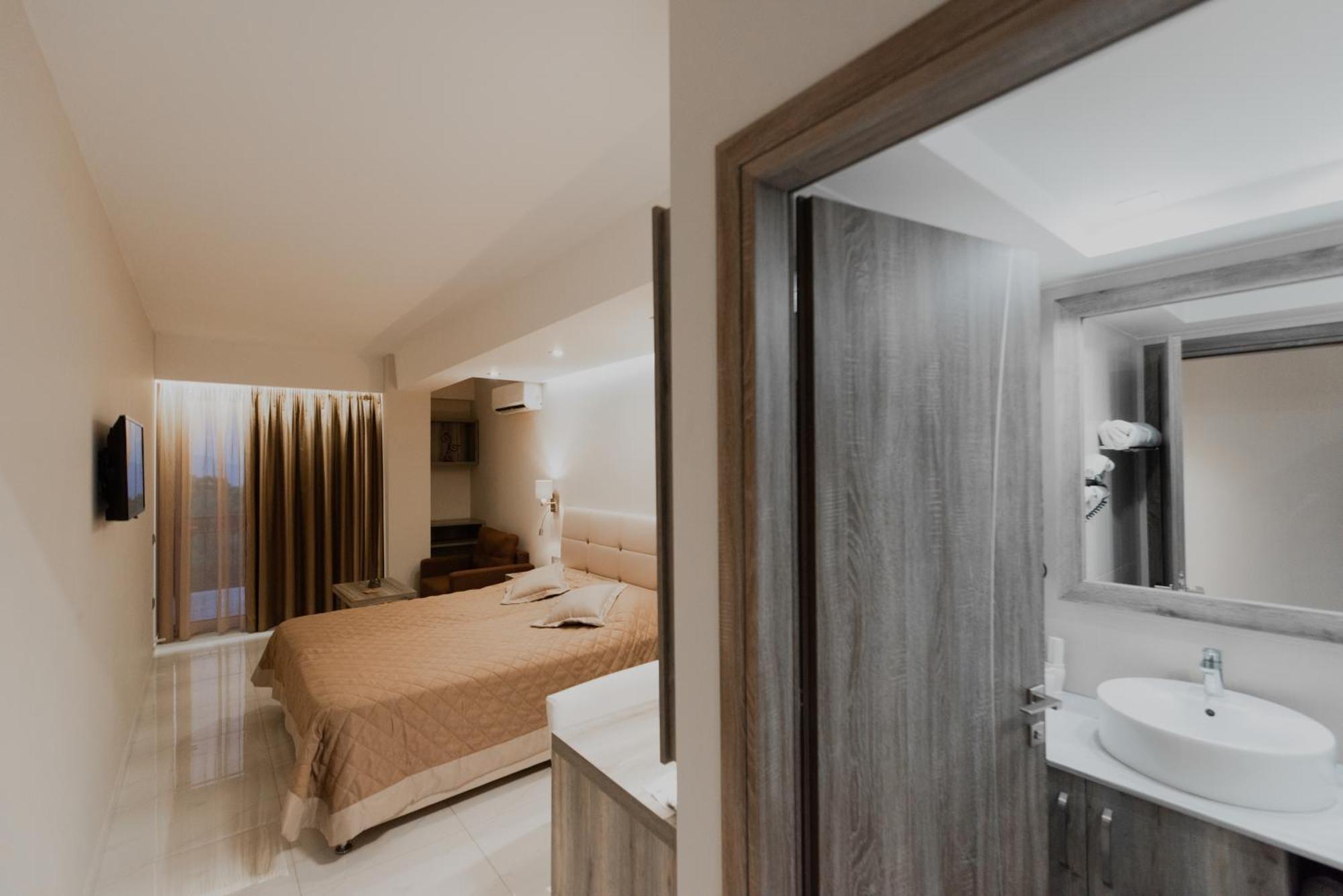 Akron Luxury Holidays Epidaurus Bagian luar foto